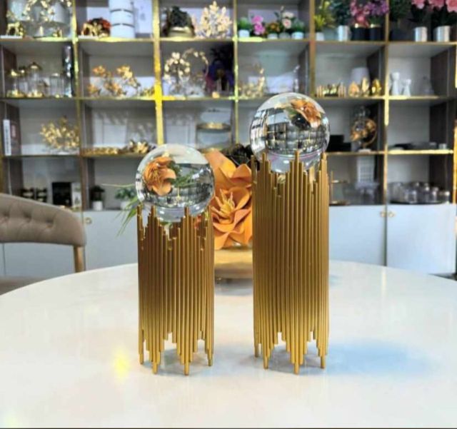 Creative Crystal Ball Ornaments - 2 in 1