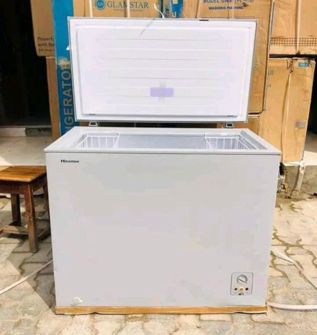 Hisense 142 Liters Silver Chest Freezer